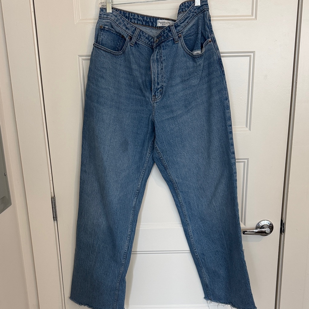 Abercrombie Relaxed Fit Denim